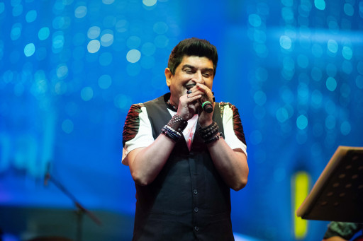 Neeraj Sridhar Live in Concert at Bollywood Park Dubai for BIG ZEE DIWALI